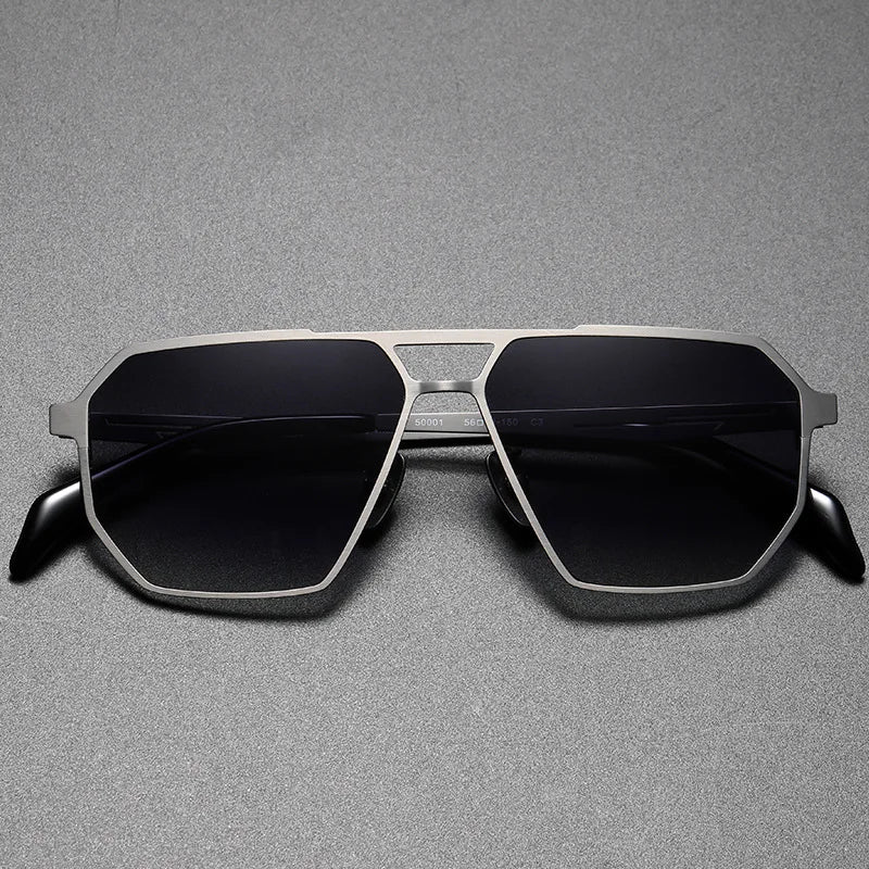 Konrad™ | Titan Präzisions-Sonnenbrille